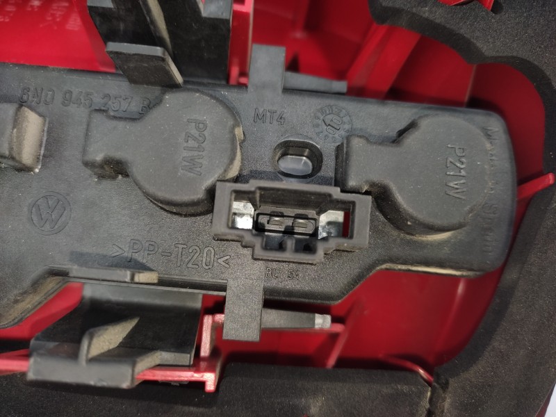 Piloto Trasero Derecho 6n0945096h  - Volkswagen Polo Berlina (6n2) 1.0 5