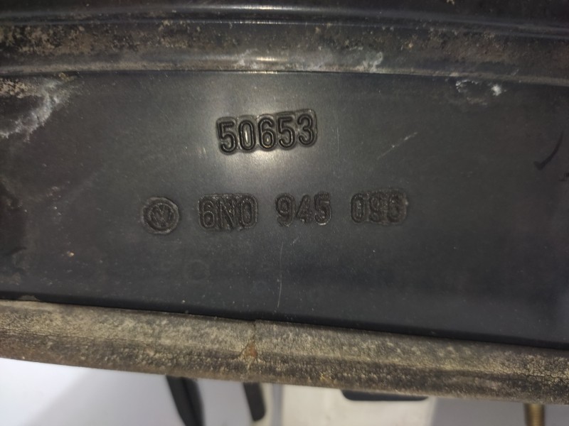 Piloto Trasero Derecho 6n0945096  - Volkswagen Polo Berlina (6n1) 1.0 2
