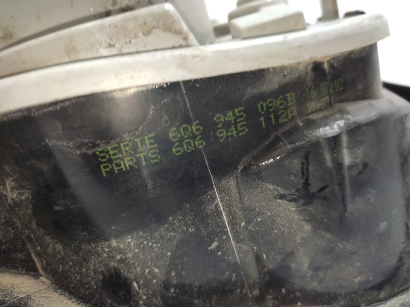 Piloto Trasero Derecho 6q6945112a 6q6945096b  - Volkswagen Polo (9n1) 1.4 16v 3
