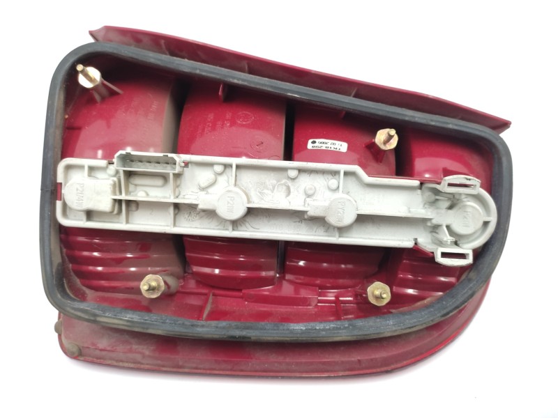Piloto Trasero Izquierdo 6y6945095 6y6945111  - Skoda Fabia (6y2/6y3) 1.0 3