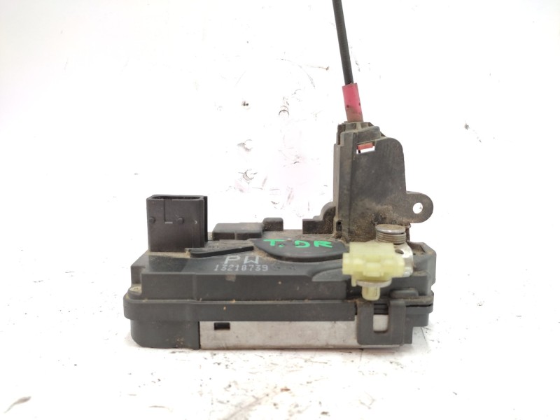 Recambio de cerradura puerta delantera derecha para opel astra h (a04) 1.7 cdti (l48) referencia OEM IAM 13210739  