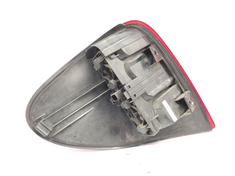 Recambio de piloto trasero derecho para chrysler voyager iv (rg, rs) 2.4 referencia OEM IAM 4857306AB  