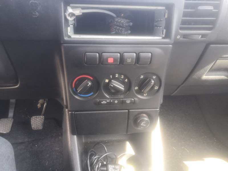 opel zafira a del año 2000