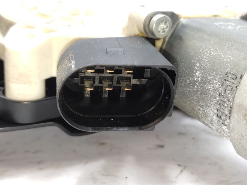 Elevalunas Delantero Derecho 51337184384  - Bmw 5 (e60) 520 D 3