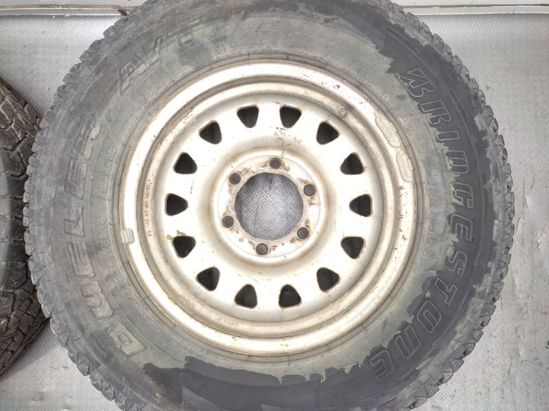 Recambio de juego llantas para mitsubishi l200 (k7_t, k6_t, k5_t) 2.5 td 4wd (k74t) referencia OEM IAM   