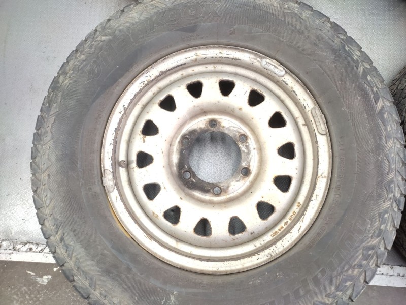 Recambio de juego llantas para mitsubishi l200 (k7_t, k6_t, k5_t) 2.5 td 4wd (k74t) referencia OEM IAM   