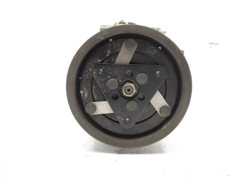 Recambio de compresor aire acondicionado para renault clio ii (bb_, cb_) 1.5 dci (b/cb08) referencia OEM IAM   