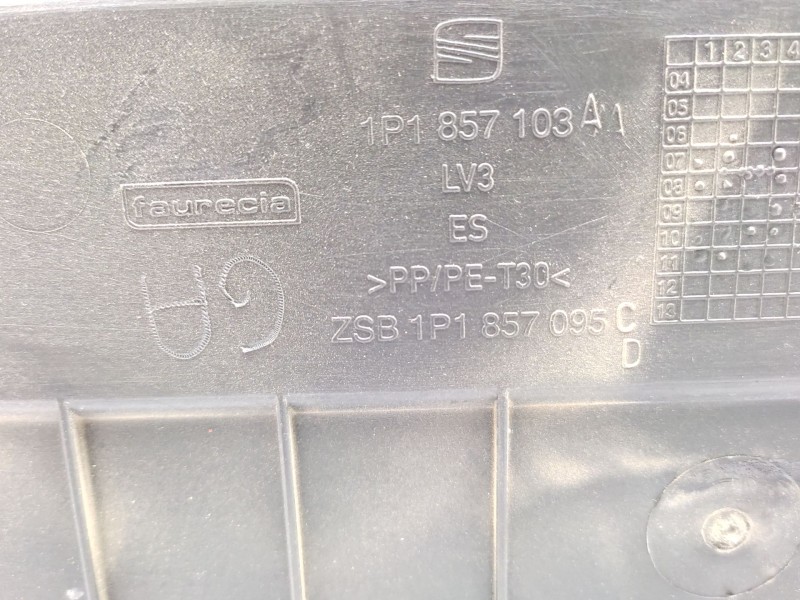 Guantera 1p1857095c 1p1857095d  - Seat Leon (1p1) 1.6 Tdi 4