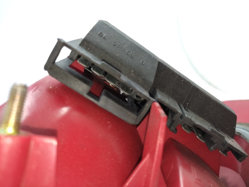 Piloto Trasero Izquierdo 296321  - Audi 80 (82/83/84) 1.3 4