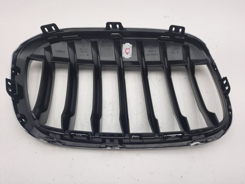 Rejilla Delantera 51137354823  - Bmw Serie X1 (f48) 1.5 12v 2