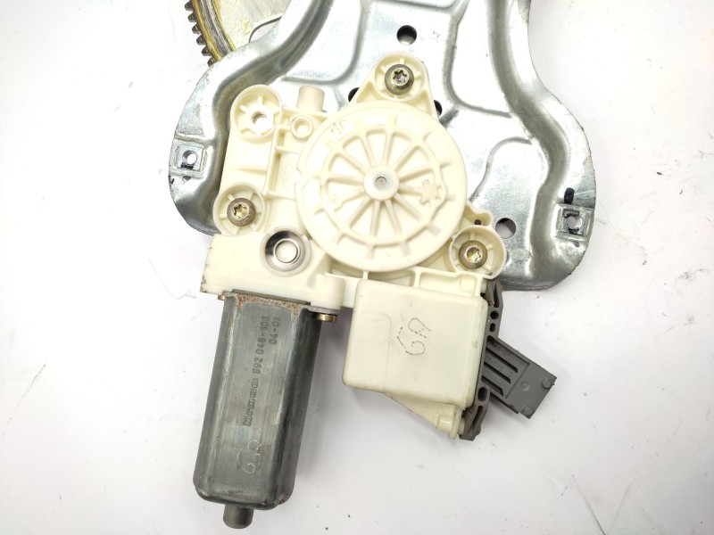 Elevalunas Delantero Derecho 6981005050  - Toyota Avensis (_t25_) 2.0 D-4d (cdt250_) 2