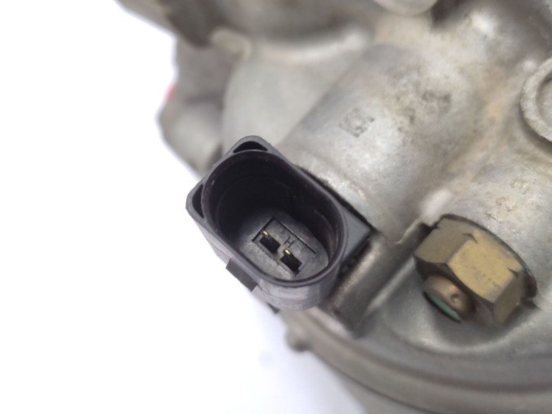 Recambio de compresor aire acondicionado para seat leon (1p1) 1.6 tdi referencia OEM IAM   