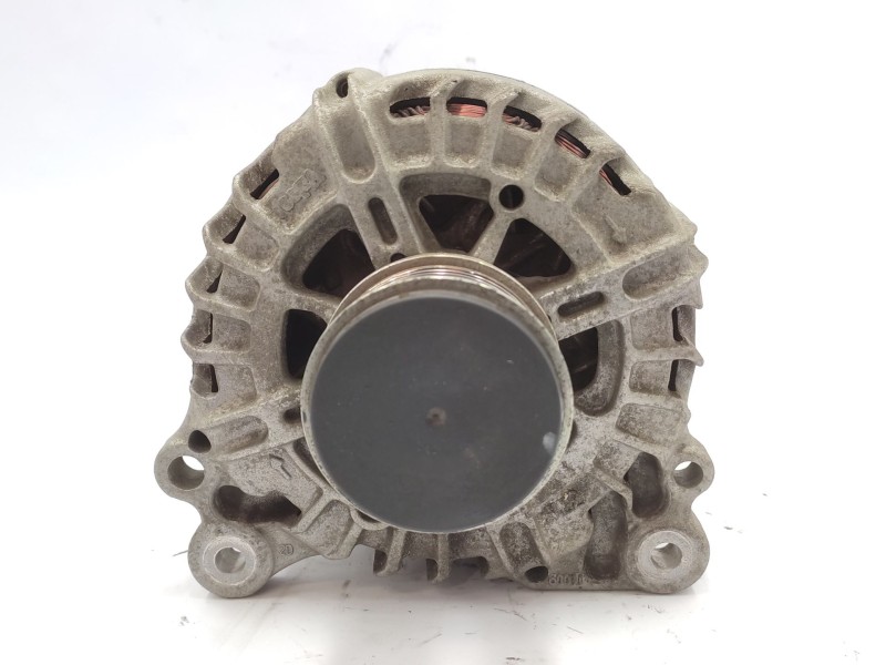 Recambio de alternador para seat leon (1p1) 1.6 tdi referencia OEM IAM   