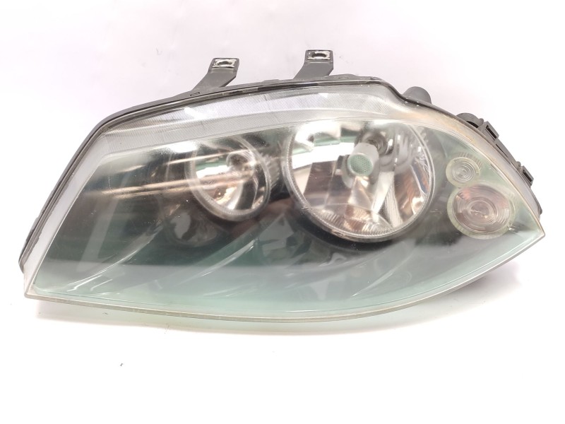 Recambio de faro izquierdo para seat ibiza iii (6l1) 1.4 16v referencia OEM IAM  6L1941751B 