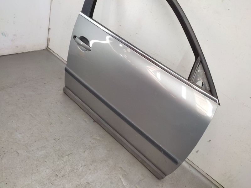 Recambio de puerta delantera derecha para volkswagen passat b5.5 (3b3) 1.9 tdi referencia OEM IAM  3B4831052BE 
