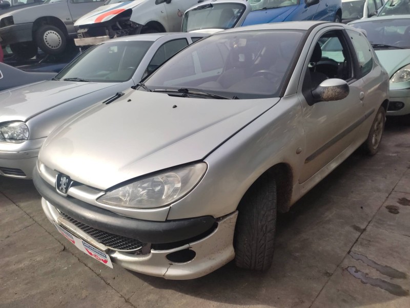 peugeot 206 berlina del año 2003