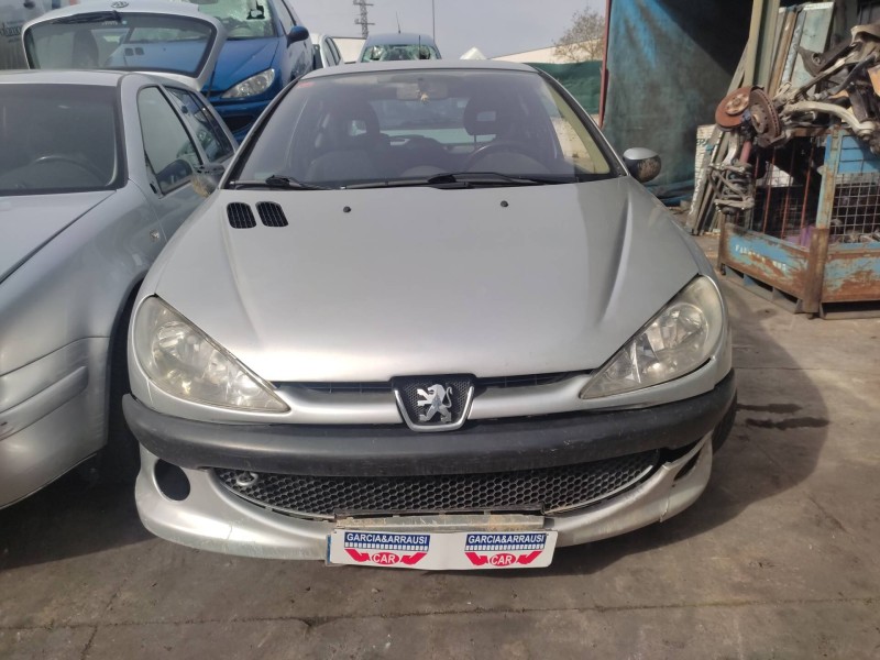 peugeot 206 berlina del año 2003