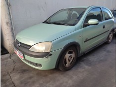 opel corsa c (x01) del año 2001