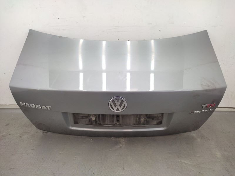 Recambio de tapa maletero para volkswagen passat b5.5 (3b3) 1.9 tdi referencia OEM IAM  3B5827025AK 