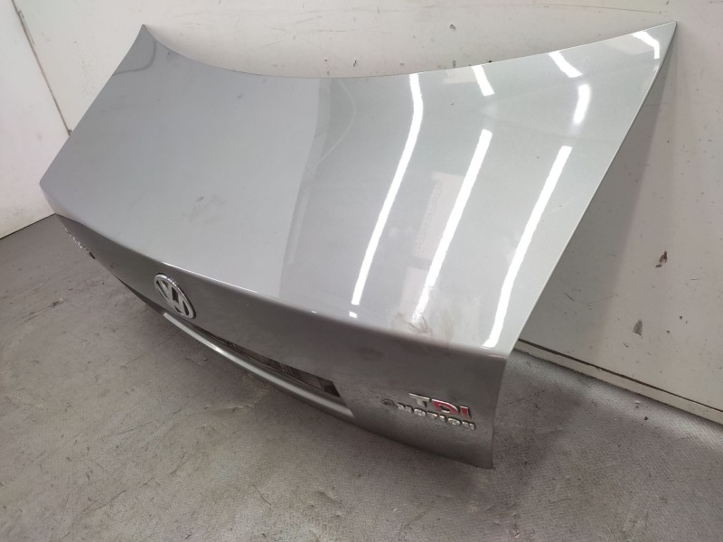 Recambio de tapa maletero para volkswagen passat b5.5 (3b3) 1.9 tdi referencia OEM IAM  3B5827025AK 