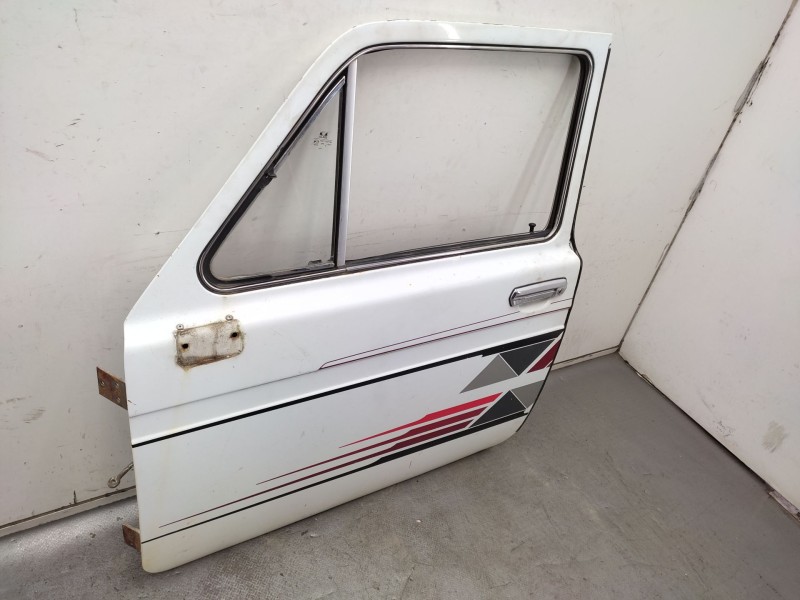 Puerta Delantera Izquierda  - Lada Niva Todo Terreno, Cerrada (2121, 2131) 1700 I 2
