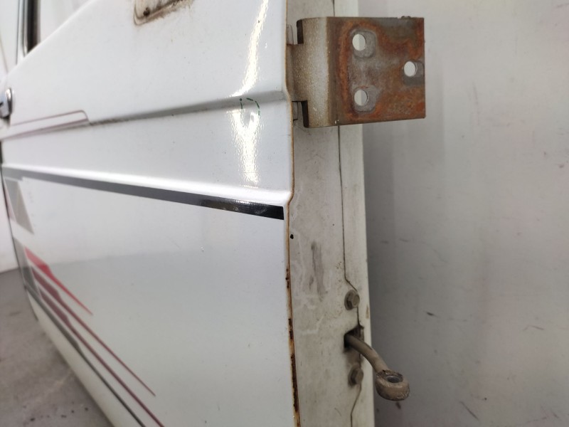 Puerta Delantera Derecha  - Lada Niva Todo Terreno, Cerrada (2121, 2131) 1700 I 5