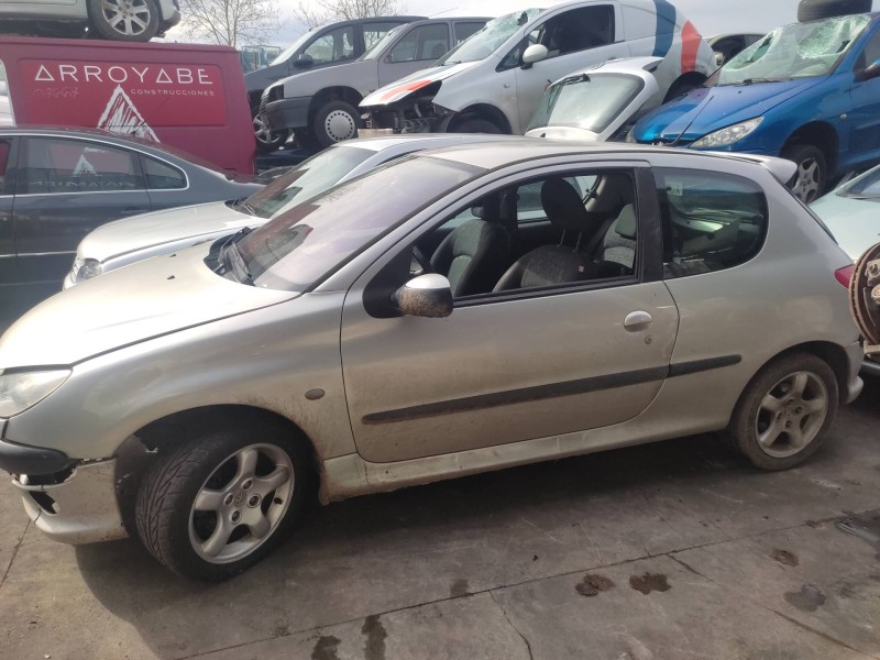 peugeot 206 berlina del año 2003