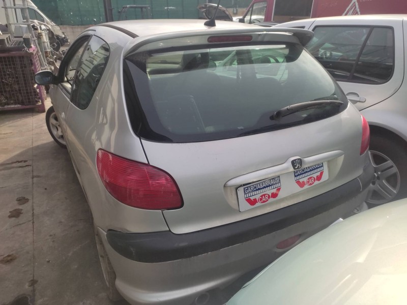 peugeot 206 berlina del año 2003
