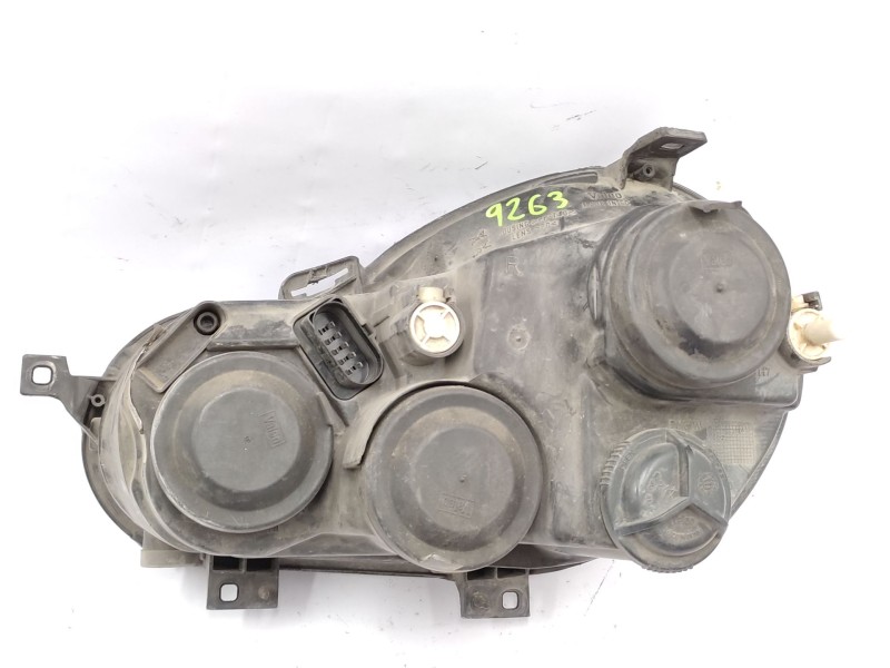 Recambio de faro derecho para volkswagen polo iv sedán (9n2, 9n4) 1.9 tdi referencia OEM IAM   