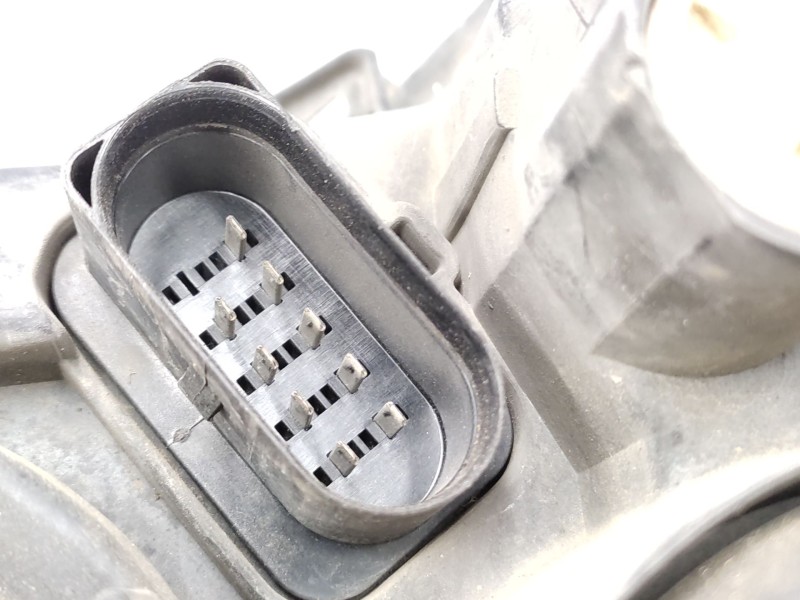 Recambio de faro derecho para volkswagen polo iv sedán (9n2, 9n4) 1.9 tdi referencia OEM IAM   