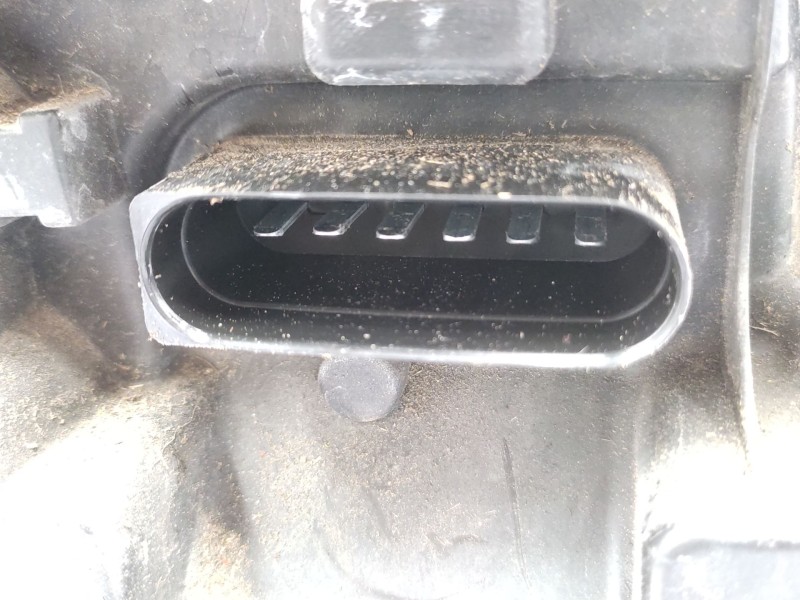 Recambio de piloto trasero derecho para volkswagen touran (1t1, 1t2) 1.9 tdi referencia OEM IAM  1T0945096G 