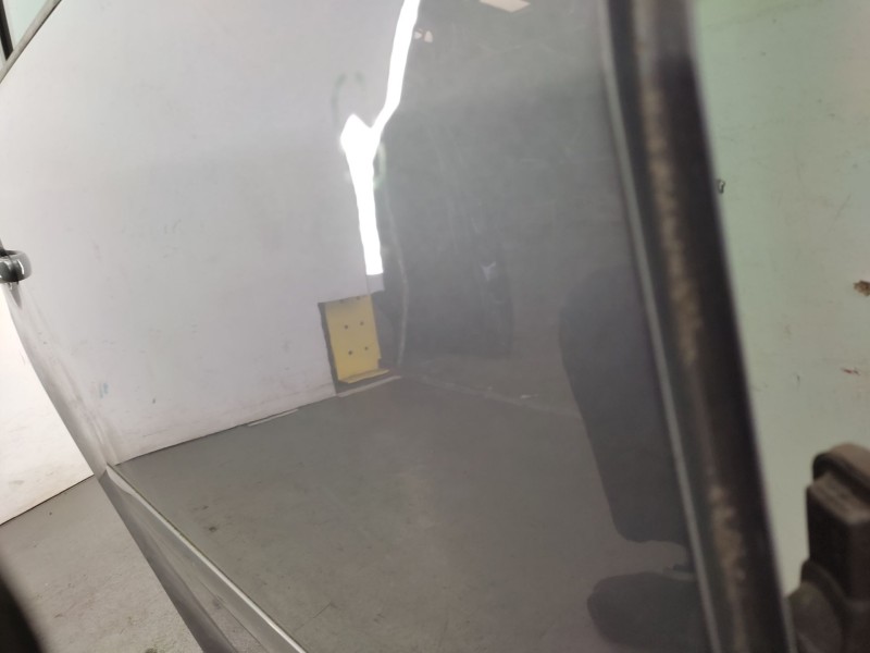 Recambio de puerta trasera derecha para volkswagen touran (1t1, 1t2) 1.9 tdi referencia OEM IAM  1T0833056R 