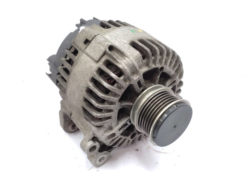 Recambio de alternador para volkswagen touran (1t1, 1t2) 1.9 tdi referencia OEM IAM  06F903023F 
