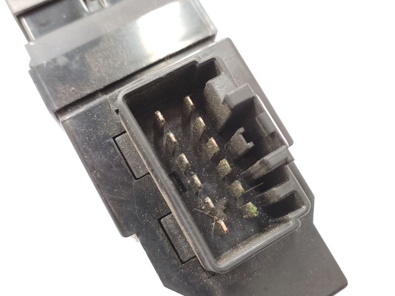 Mando Elevalunas Delantero Izquierdo 30658116  - Volvo V70 Familiar D 5 Titanium 3