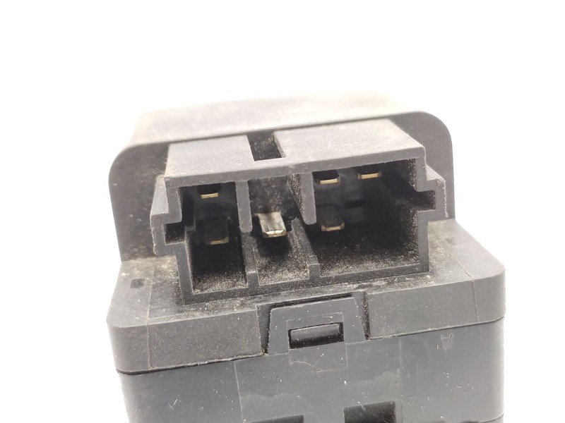 Recambio de mando elevalunas delantero izquierdo para peugeot 306 (7b, n3, n5) 1.1 referencia OEM IAM   