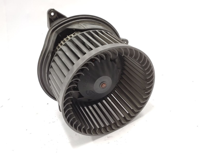 Recambio de motor calefaccion para ford mondeo iii (b5y) 2.0 tdci referencia OEM IAM  1221496 
