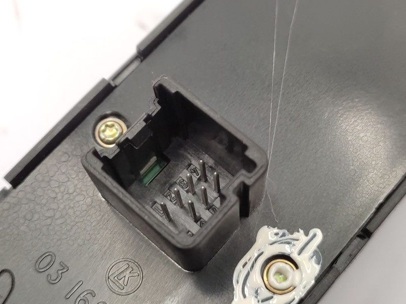 Recambio de mando elevalunas delantero izquierdo para ford focus i (daw, dbw) 1.6 16v referencia OEM IAM  1430007 