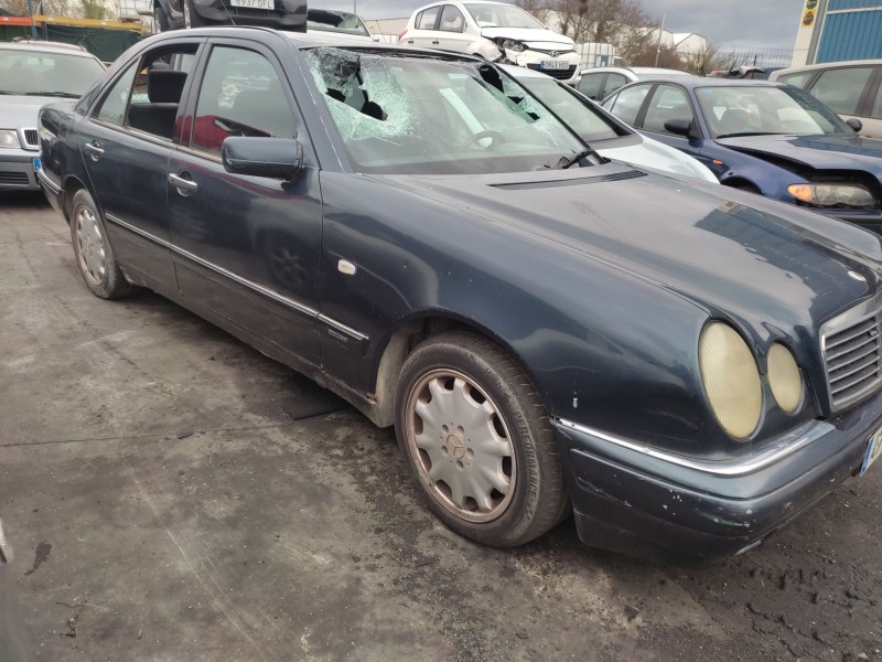 mercedes-benz clase e (w210) del año 1998