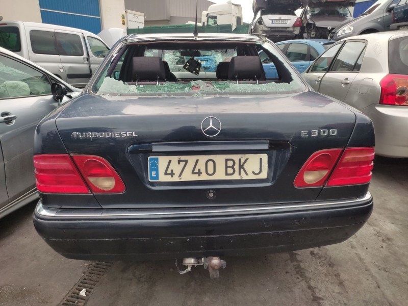 mercedes-benz clase e (w210) del año 1998