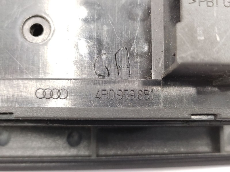 Mando Elevalunas Delantero Izquierdo 4b0959851  - Audi A6 Berlina (4b2) 2.4 (121kw) 4