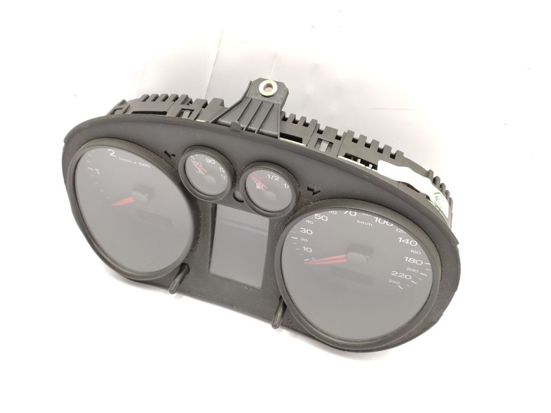 Recambio de cuadro instrumentos para audi a2 (8z0) 1.4 tdi referencia OEM IAM  8Z0920900X 
