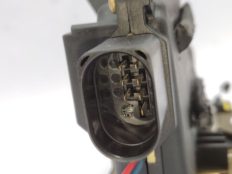 Recambio de cerradura puerta trasera izquierda para audi a2 (8z0) 1.4 tdi referencia OEM IAM  8Z0839015D 