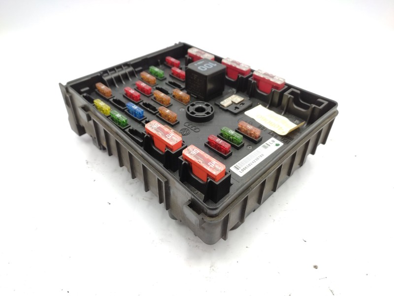 Caja Reles / Fusibles 3c0937125  - Volkswagen Passat B6 (3c2) 1.9 Tdi 2