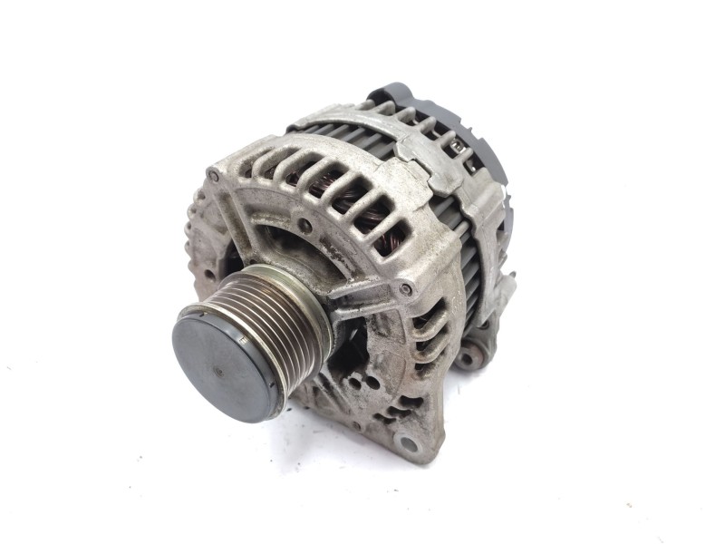 Recambio de alternador para volkswagen passat b6 (3c2) 1.9 tdi referencia OEM IAM  03G903023 