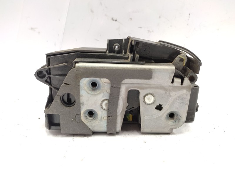 Recambio de cerradura puerta delantera derecha para ford fiesta vi (cb1, ccn) 1.25 referencia OEM IAM  2048282 