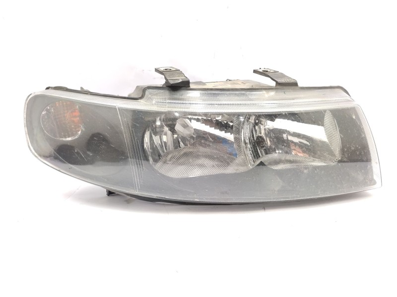 Recambio de faro derecho para seat leon (1m1) 1.9 tdi referencia OEM IAM  1M1941016 