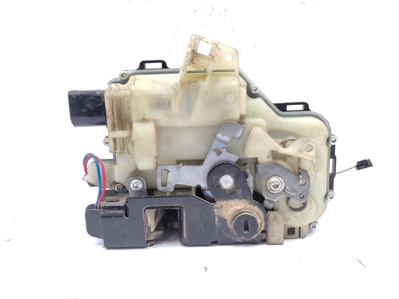 Recambio de cerradura puerta trasera derecha para seat leon (1m1) 1.9 tdi referencia OEM IAM  3B4839016AL 
