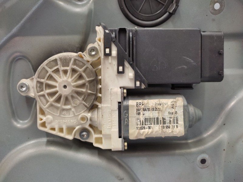 Recambio de elevalunas delantero izquierdo para seat toledo ii (1m2) 1.9 tdi referencia OEM IAM  1M0837461A 
