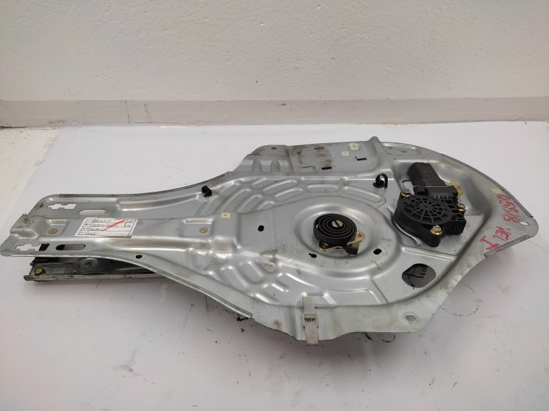 Elevalunas Delantero Izquierdo 824702e010  - Hyundai Tucson (jm) 2.0 Crdi Cat 4