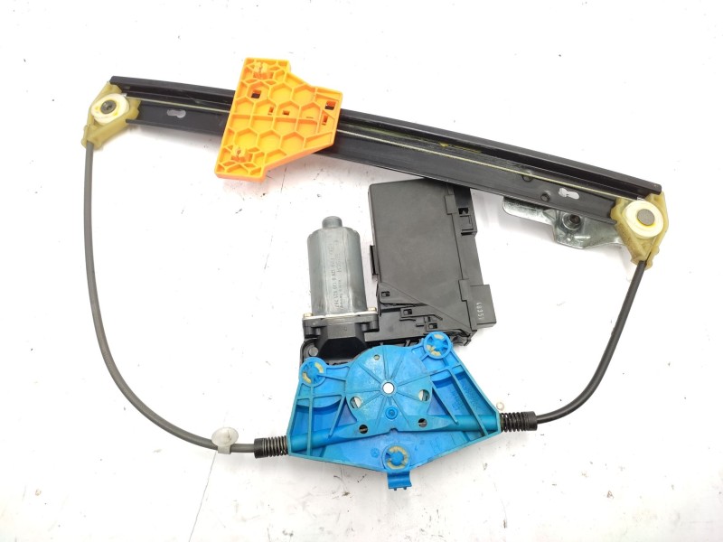 Recambio de elevalunas trasero izquierdo para audi a4 berlina (8e) 1.9 tdi (96kw) referencia OEM IAM  8E0839461C 